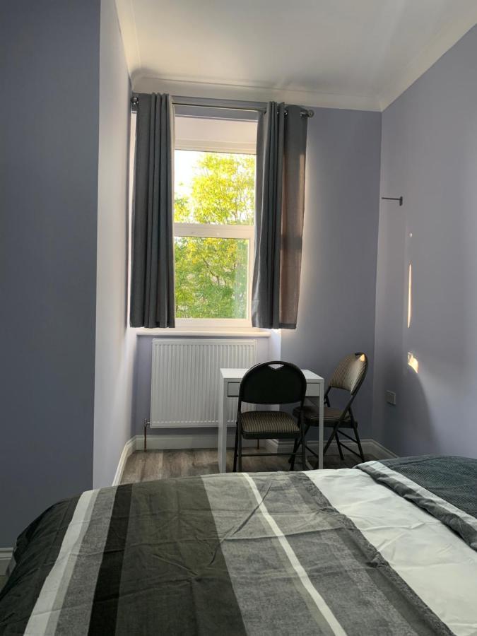 Ibrox Argyll Inn กลาสโกว์ ภายนอก รูปภาพ